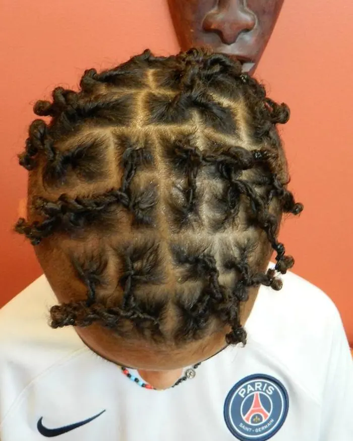 Starter locs on a clean square parting grid